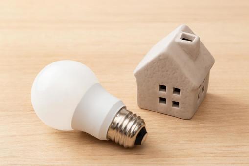 2025年10月21日 更新 電気は“選ぶ”時代へ!小売自由化で損しないための電力会社の選び方